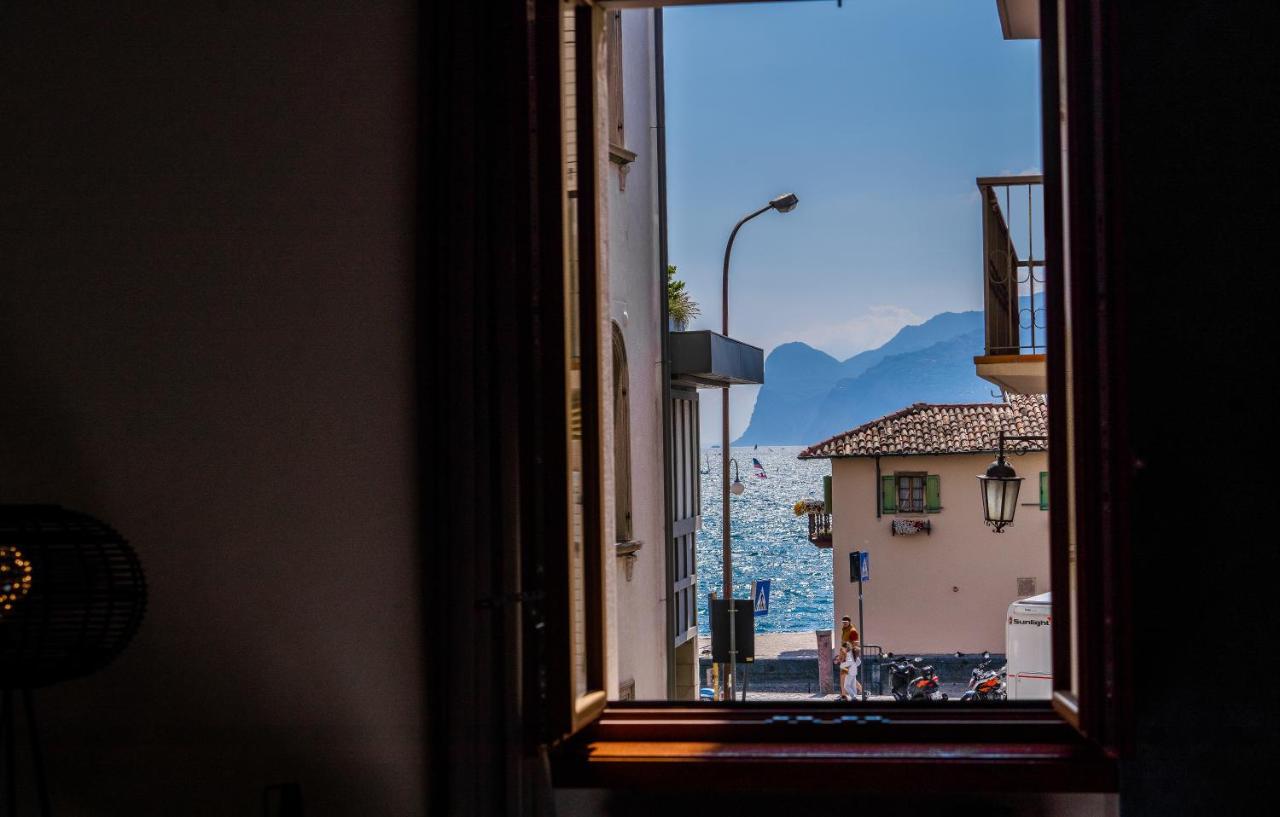 Appartamenti Vasco Renna Surf Center Torbole Sul Garda Extérieur photo